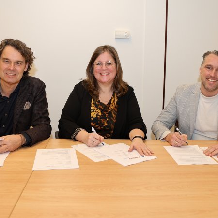 231_Ondertekening_Novaform-Trebbe_en_Padua_foto_2