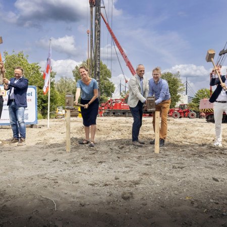 csm_Eerste paal Sumatrahof - foto Winand Stut_cddbd1d41c-1