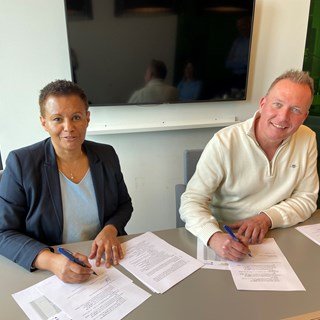 Ondertekening aannemingsovereenkomst Rode Dorp